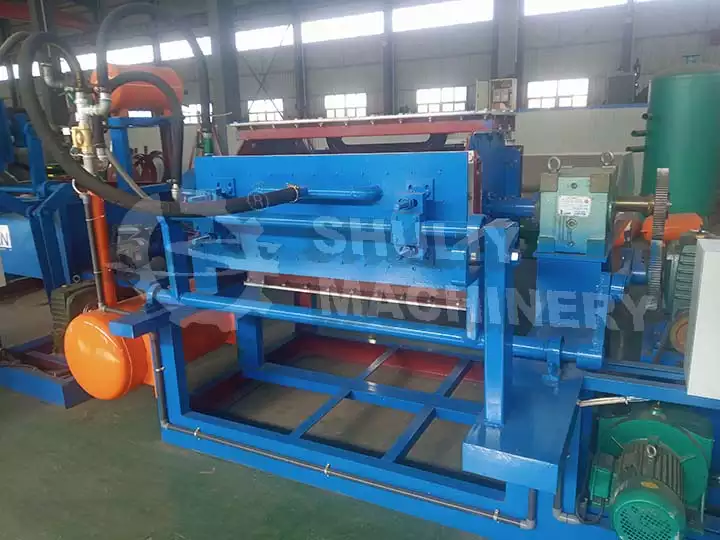 Pulp paper tray making machine