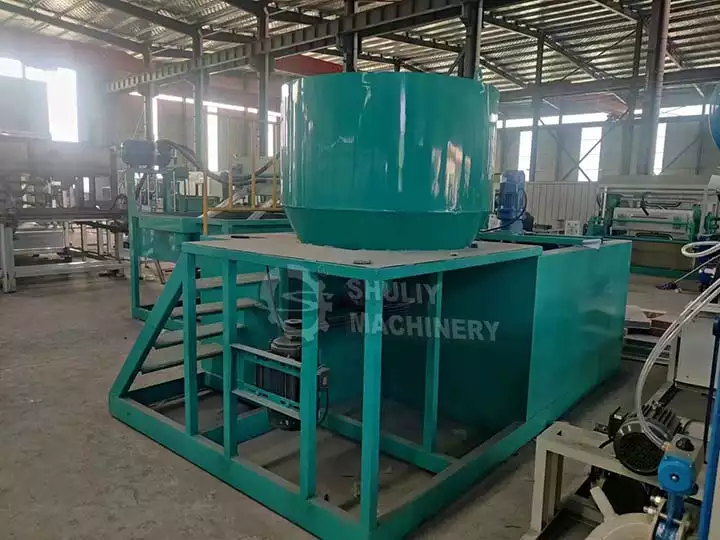 Combined egg tray machine