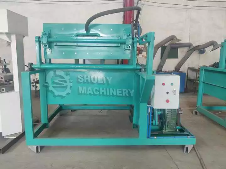 Paper moulding machine